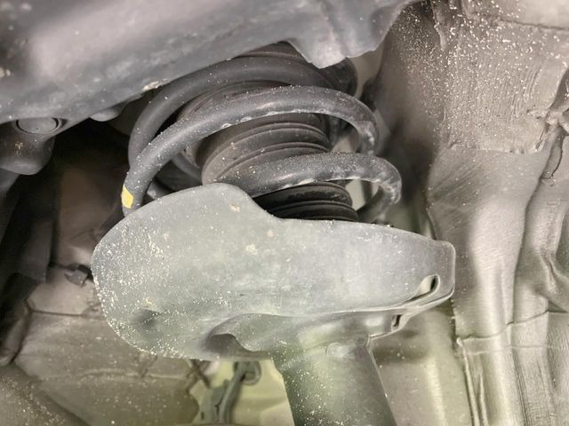 下回りの劣化予防の為の防錆加工の施工も承っております。降雪地域はもちろん、沿岸部にお住いの方や、趣味でマリン・ウィンタースポーツをされる方に大変好評いただいております。