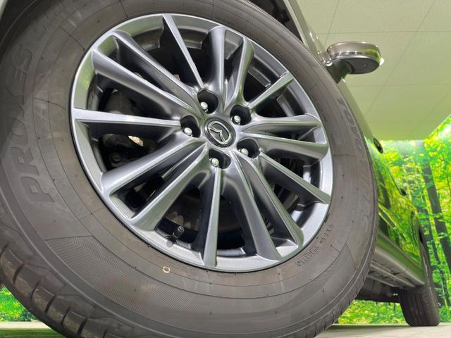 �y����17�C���`�A���~�z�C�[���z�O�ςɃ}�b�`���������A���~�z�C�[���𑕒����Ă���܂��B�e��ЊO�A���~�z�C�[����A�X�^�b�h���X�^�C�����戵�����Ă���܂��B���񂲑��k����������