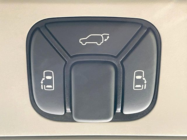 �y�����p���[�X���C�h�h�A�z�X�}�[�g�L�[��^�]�Ȃ̃X�C�b�`�Ō�ȗ����X���C�h�h�A�̊J���\���d��������͂����ăh�A���J����K�v�������A�����Ȃ��q�l�ł��ȒP�ɊJ���߂ł����K�ł���