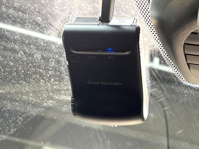 �y�h���C�u���R�[�_�[�z���S�E���S�ȃJ�[���C�t�ɕK�{�̃h���C�u���R�[�_�[�𑕔�!���s���͂������A������^�]�⎖�̂ɑ��������ۂ̏󋵂��f���ŋL�^���A����̃��X�N�ɔ����܂��B