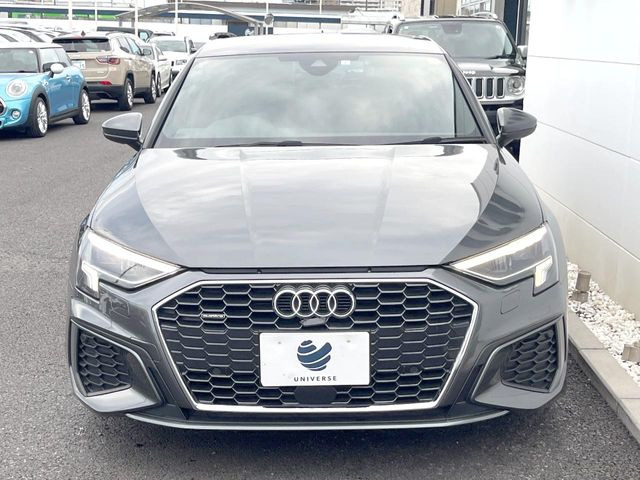 ●ご覧の通り綺麗な状態を維持しているお車ですが、小さなキズの状況や他の箇所のお写真もお送りできます。ご遠方の方でも安心してご検討いただける様、お客様のご希望に応じて出来る限りご対応させていただきます。