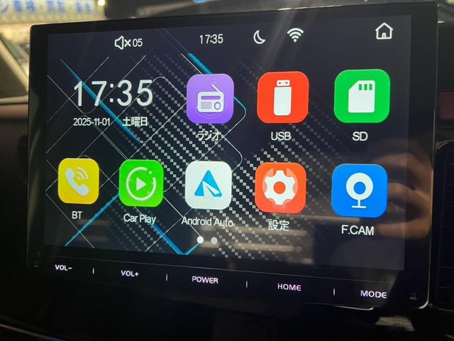 【10.1型ディスプレイオーディオ】お手持ちのスマートフォンとの連携で、ナビや音楽再生など各種アプリを使用可能。スマホに近い感覚でお使いいただけます♪