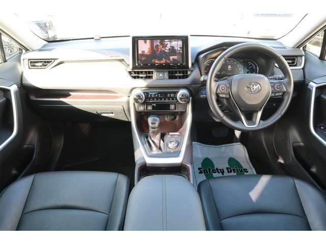 RAV42.5 ハイブリッド G E-Four 4WD