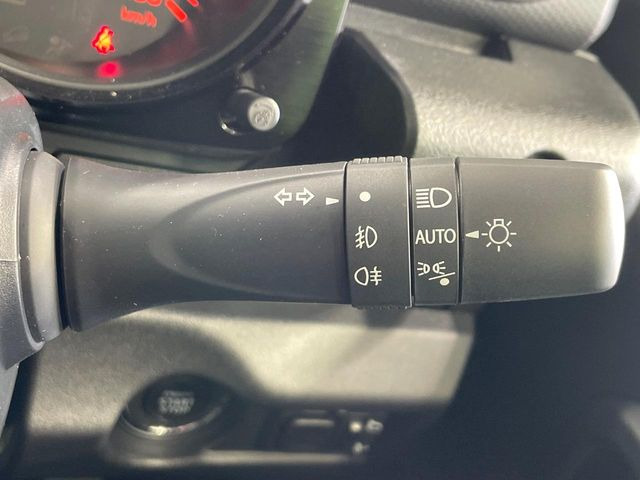 �y�I�[�g���C�g�z����̖��邳�ɉ����Ď����Ńw�b�h���C�g�̓_���E�������ł���@�\�ł�!���C�g�̕t���Y��E�����Y��Ȃǂ������Ȃ�A�J�̓���[���̑��s�����S!�g���l���ʉߎ����֗��ł���