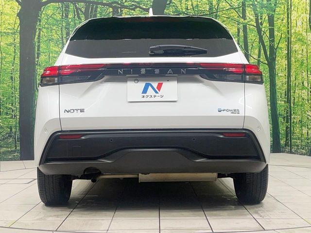 安心の最長10年・走行無制限保証(有償)をご用意。保証内容も充実はもちろん、無料点検&オイル交換や、年中無休の全国・24時間ロードサービスも付帯されておりますのでご安心下さい。