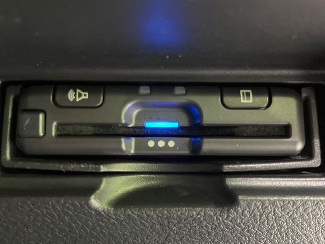 【ETC】高速道路の料金所をストレスなく通過!話題のスポットやサービスエリアに多い「スマートIC」利用時は必須のアイテムです。当店でセットアップを実施、ご納車当日からすぐにご利用いただけます!