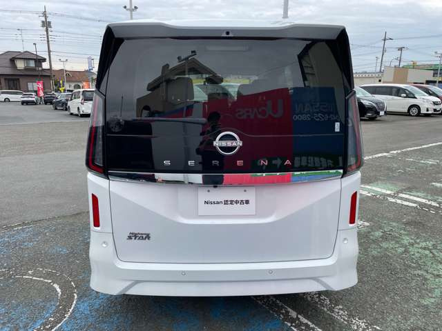 セレナ2.0 ハイウェイスターV 4WD