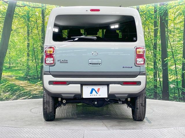 安心の最長10年・走行無制限保証(有償)をご用意。保証内容も充実はもちろん、無料点検&オイル交換や、年中無休の全国・24時間ロードサービスも付帯されておりますのでご安心下さい。