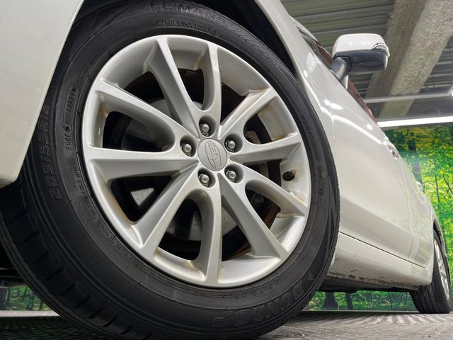 �y����16�C���`�A���~�z�C�[���z�O�ςɃ}�b�`���������A���~�z�C�[���𑕒����Ă���܂��B�e��ЊO�A���~�z�C�[����A�X�^�b�h���X�^�C�����戵�����Ă���܂��B���񂲑��k����������