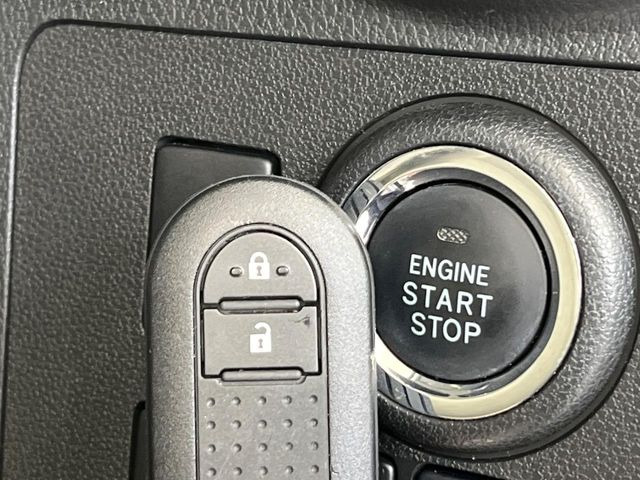 �y�L�[�t���[�V�X�e���z�J�o����|�P�b�g�ɓ��ꂽ�܂܂ł��h�A�̎{���E�������\�ȃX�}�[�g�L�[�𑕔��B�G���W���̃I���E�I�t�����J�M�����o���K�v����������Ƃ��Ă��֗��ł���