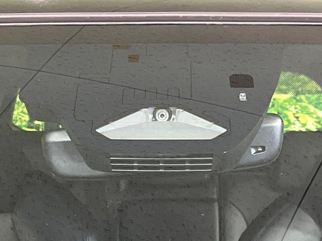 �y�g���^�Z�[�t�e�B�Z���X�z���s���ɑO���̎ԗ�����F�����A�Փ˂������Ȏ��͌x��ƃu���[�L�ŏՓˉ���Ɣ�Q�y�����A�V�X�g�B�����S�Ƀh���C�u�����y���݂��������܂��B