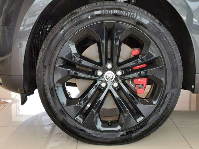 FペイスRダイナミック SE 2.0L P400e  4WD