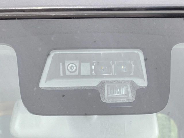 �y�X�Y�L �Z�[�t�e�B�T�|�[�g�z���s���ɑO���̎ԗ�����F�����A�Փ˂������Ȏ��͌x��ƃu���[�L�ŏՓˉ���Ɣ�Q�y�����A�V�X�g�B�����S�Ƀh���C�u�����y���݂��������܂��B