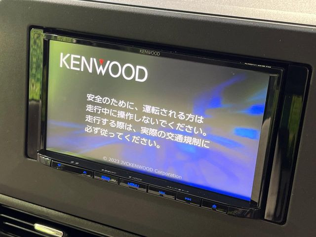 【ナビゲーション】使いやすいナビで目的地までしっかり案内してくれます。各種オーディオ再生機能も充実しており、お車の運転がさらに楽しくなります!!