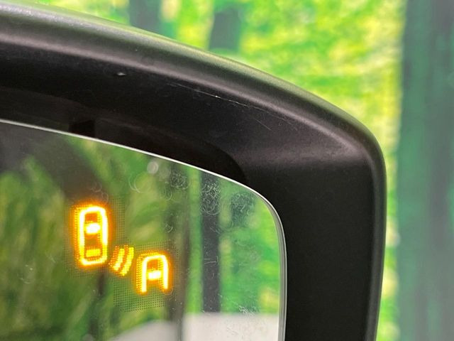 �y�u���C���h�X�|�b�g���j�^�����O�z���s���A�h�A�~���[�̎��p�ɂȂ�₷���ӏ��Ɍ㑱�Ԃ��ڋ߂���ƃT�C�h�~���[�t�߂Ɍx����\���A�h���C�o�[�ɒ��ӊ��N�����Ă���܂��B