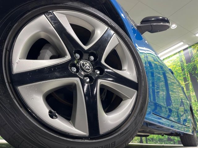 �y����17�C���`�A���~�z�C�[���z�O�ςɃ}�b�`���������A���~�z�C�[���𑕒����Ă���܂��B�e��ЊO�A���~�z�C�[����A�X�^�b�h���X�^�C�����戵�����Ă���܂��B���񂲑��k����������