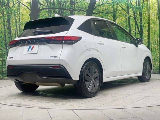 ☆全国のネクステージからお取り寄せが可能※!遠方の店舗に展示してあるクルマが気になる場合も、最寄りの店舗でご覧いただくことが可能です!是非私たちに要望をお聞かせください!※別途費用