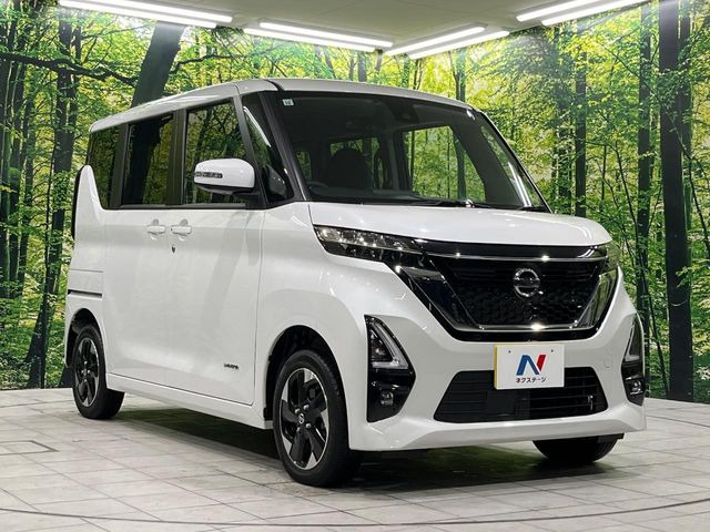 高透明度のガラス皮膜で撥水はもちろん、上質なツヤ・光沢を実現。紫外線や酸性雨から大切な愛車を保護し、色あせ・劣化を防止。「弾スプラッシュコート」、「弾プリミッサコート」からお選びいただけます。