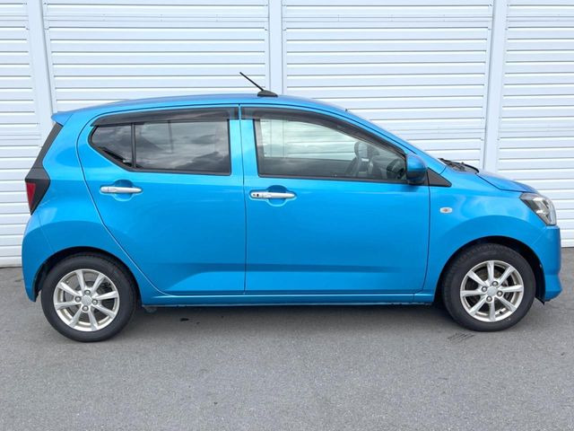 �������x�̃K���X�疌�ŝ����͂������A�㎿�ȃc���E����������B���O����_���J�����؂Ȉ��Ԃ�ی삵�A�F�����E�򉻂�h�~�B�u�e�X�v���b�V���R�[�g�v�A�u�e�v���~�b�T�R�[�g�v���炨�I�т��������܂��B