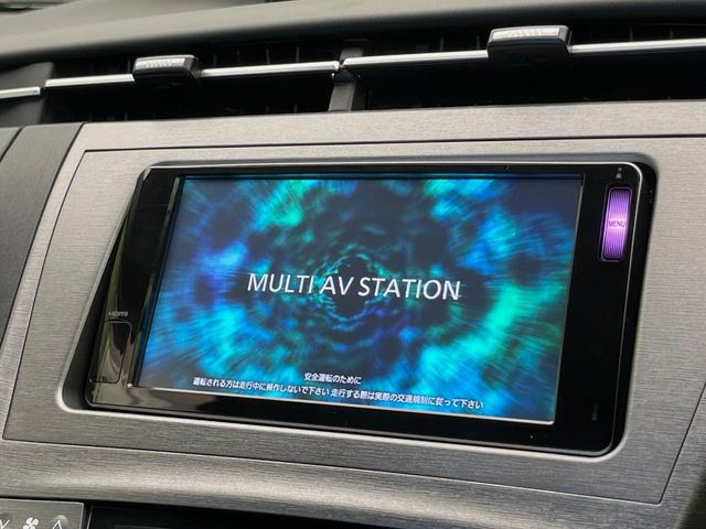 �y�����i�r�z�l�C�̏����i�r�𑕔����Ă���܂��B�i�r�̎g���₷���͂������A�I�[�f�B�I�@�\���[��!�L�����v�◷�s�͂������A�ʋ΂┃�����ȂǕ��i�̃h���C�u���y�����Ȃ�͂���