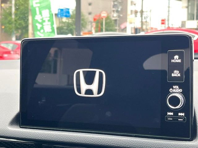 【9インチ ホンダコネクトディスプレイ】視認性の高い大画面ディスプレイでナビの使用や、お持ちのスマートフォンと連携したbluetoothでの音楽再生が可能です♪
