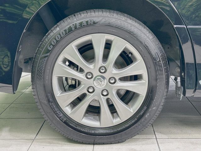 �y����16�C���`�A���~�z�C�[���z�O�ςɃ}�b�`���������A���~�z�C�[���𑕒����Ă���܂��B�e��ЊO�A���~�z�C�[����A�X�^�b�h���X�^�C�����戵�����Ă���܂��B���񂲑��k����������