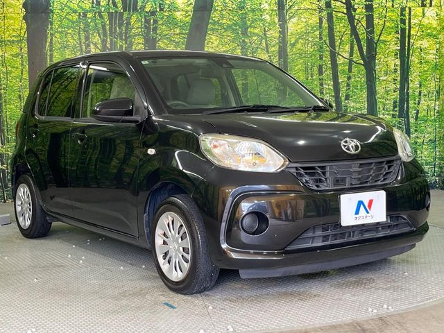 高透明度のガラス皮膜で撥水はもちろん、上質なツヤ・光沢を実現。紫外線や酸性雨から大切な愛車を保護し、色あせ・劣化を防止。「弾スプラッシュコート」、「弾プリミッサコート」からお選びいただけます。