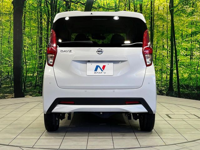 安心の最長10年・走行無制限保証(有償)をご用意。保証内容も充実はもちろん、無料点検&オイル交換や、年中無休の全国・24時間ロードサービスも付帯されておりますのでご安心下さい。