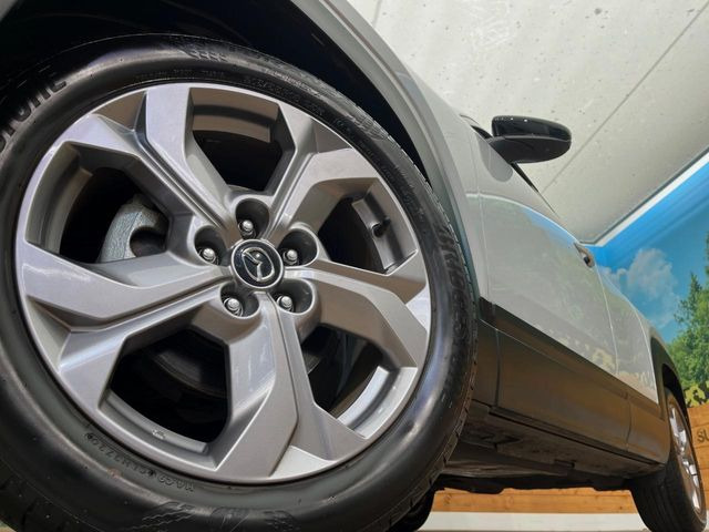 �y����18�C���`�A���~�z�C�[���z�O�ςɃ}�b�`���������A���~�z�C�[���𑕒����Ă���܂��B�e��ЊO�A���~�z�C�[����A�X�^�b�h���X�^�C�����戵�����Ă���܂��B���񂲑��k����������