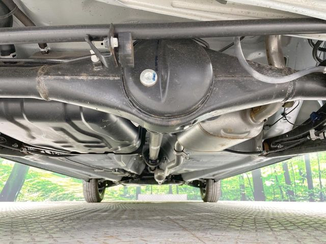 下回りがきれいなうちに、防錆加工の施工がオススメ。降雪地域はもちろん、沿岸部にお住いの方や、趣味でマリン・ウィンタースポーツをされる方にご好評いただいております。