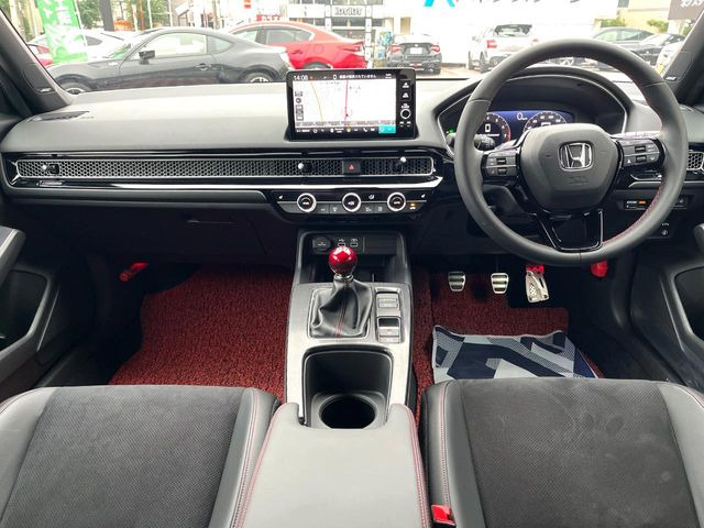 グループ総在庫数約30,000台!!全国の系列店からメーカー・車種問わずご紹介出来るので、あなたにピッタリのお車が見つかるはずです♪まずはお問い合わせ下さい☆