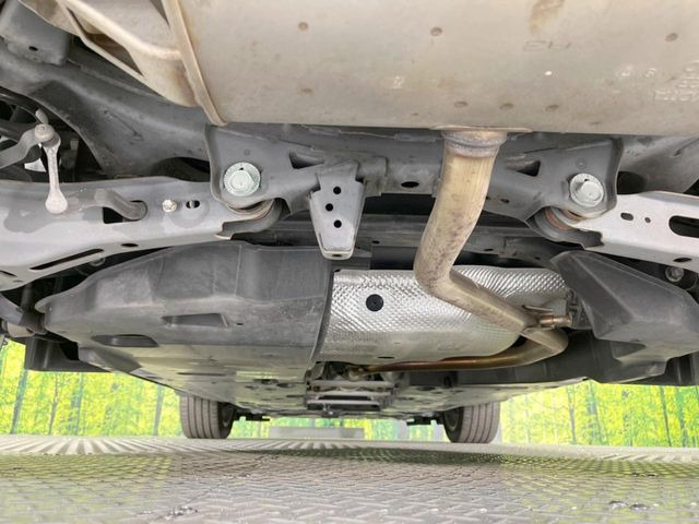 下回りがきれいなうちに、防錆加工の施工がオススメ。降雪地域はもちろん、沿岸部にお住いの方や、趣味でマリン・ウィンタースポーツをされる方に大変好評いただいております。