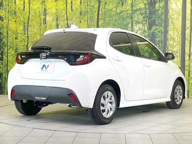 ☆全国のネクステージからお取り寄せが可能※!遠方の店舗に展示してあるクルマが気になる場合も、最寄りの店舗でご覧いただくことが可能です!是非私たちに要望をお聞かせください!※別途費用