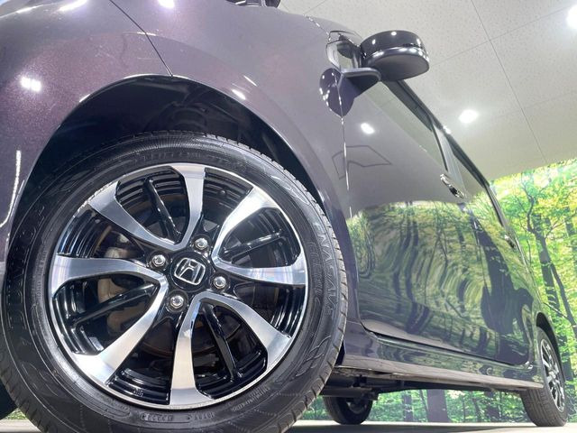 【純正14インチアルミホイール】外観にマッチした純正アルミホイールを装着しております。各種社外アルミホイールや、スタッドレスタイヤも取扱いしております。是非ご相談ください♪