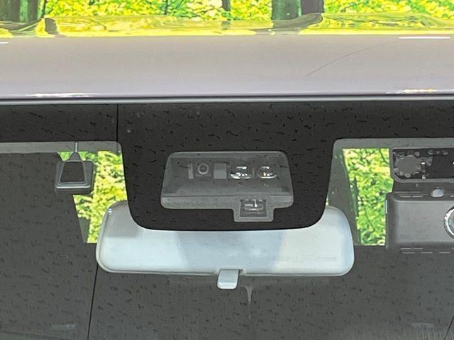 【スズキ セーフティサポート】走行中に前方の車両等を認識し、衝突しそうな時は警報とブレーキで衝突回避と被害軽減をアシスト。より安全にドライブをお楽しみいただけます。