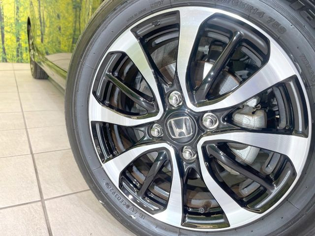 【純正14インチアルミホイール】外観にマッチした純正アルミホイールを装着しております。各種社外アルミホイールや、スタッドレスタイヤも取扱いしております。是非ご相談ください♪