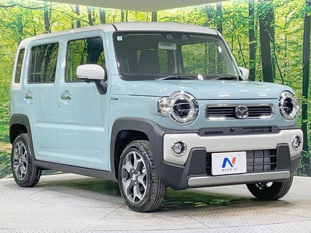 高透明度のガラス皮膜で撥水はもちろん、上質なツヤ・光沢を実現。紫外線や酸性雨から大切な愛車を保護し、色あせ・劣化を防止。「弾スプラッシュコート」、「弾プリミッサコート」からお選びいただけます。