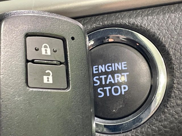 �y�X�}�[�g�L�[�z�J�o����|�P�b�g�ɓ��ꂽ�܂܂ł��h�A�̎{���E�������\�ȃX�}�[�g�L�[�𑕔��B�G���W���̃I���E�I�t�����J�M�����o���K�v����������Ƃ��Ă��֗��ł���