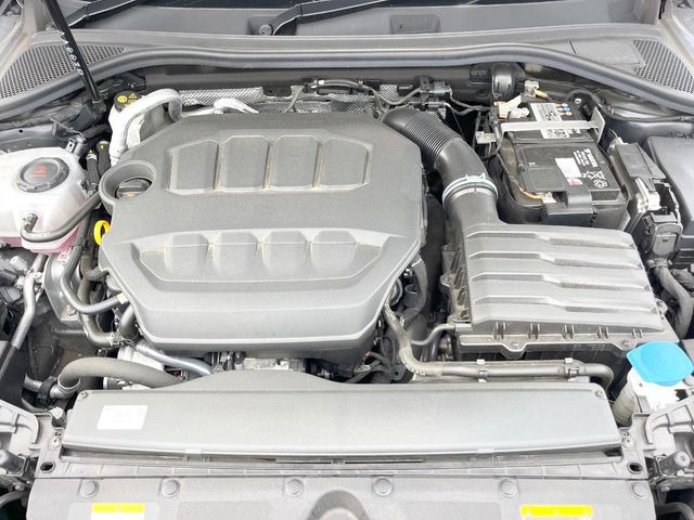 ●当店では、各メーカーの専用診断テスターを導入。国家資格を持つテクニカルスタッフも常駐しておりますので、万が一の際にも安心してご利用いただけます。