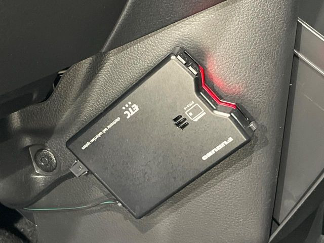 【ETC】高速道路の料金所をストレスなく通過!話題のスポットやサービスエリアに多い「スマートIC」利用時は必須のアイテムです。当店でセットアップを実施、ご納車当日からすぐにご利用いただけます!