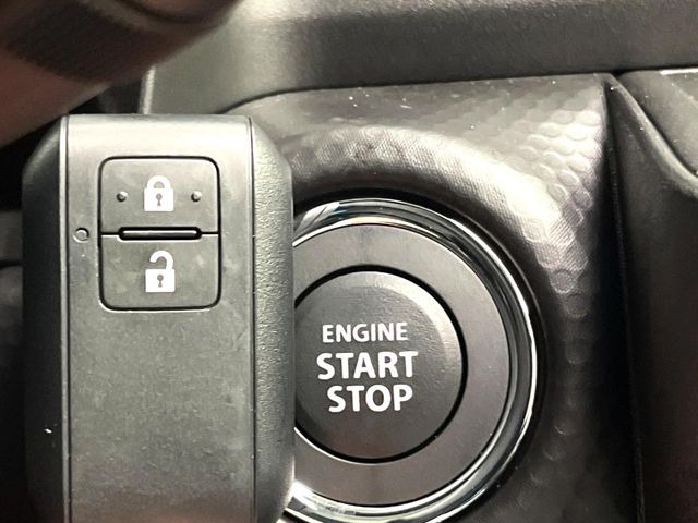 �y�L�[���X�X�^�[�g�V�X�e���z�J�o����|�P�b�g�ɓ��ꂽ�܂܂ł��h�A�̎{���E�������\�ȃX�}�[�g�L�[�𑕔��B�G���W���̃I���E�I�t�����J�M�����o���K�v����������Ƃ��Ă��֗��ł���