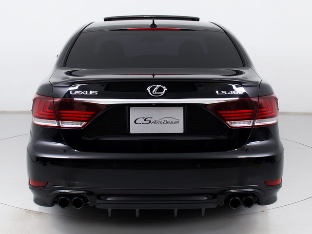 ★クリアランスソナー(前後コーナーセンサー)が付いています!フロント&リアにセンサーがあり、障害物に近づくと警告音が鳴り、更にはマルチ画面上にも表示されます!すごく便利な人気装備です!!