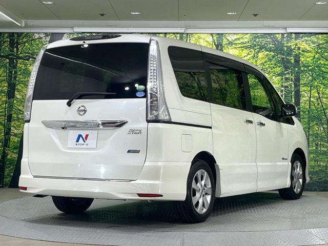 ☆全国のネクステージからお取り寄せが可能※!遠方の店舗に展示してあるクルマが気になる場合も、最寄りの店舗でご覧いただくことが可能です!是非私たちに要望をお聞かせください!※別途費用