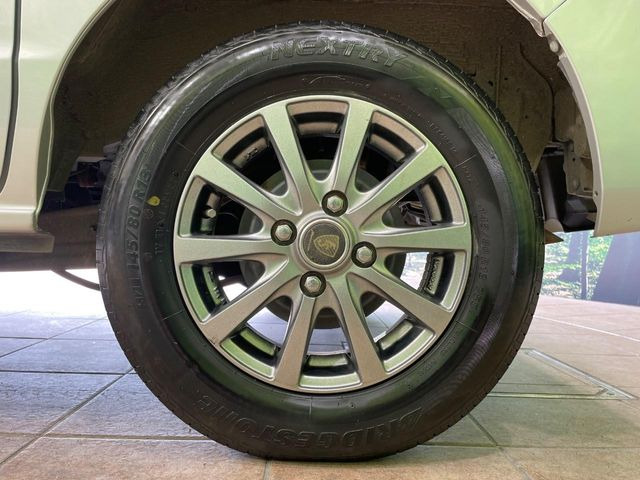 �y13�C���`�A���~�z�C�[���z�O�ςɃ}�b�`�����A���~�z�C�[���𑕒����Ă���܂��B�e��A���~�z�C�[����A�X�^�b�h���X�^�C�����戵�����Ă���܂��B���񂲑��k����������