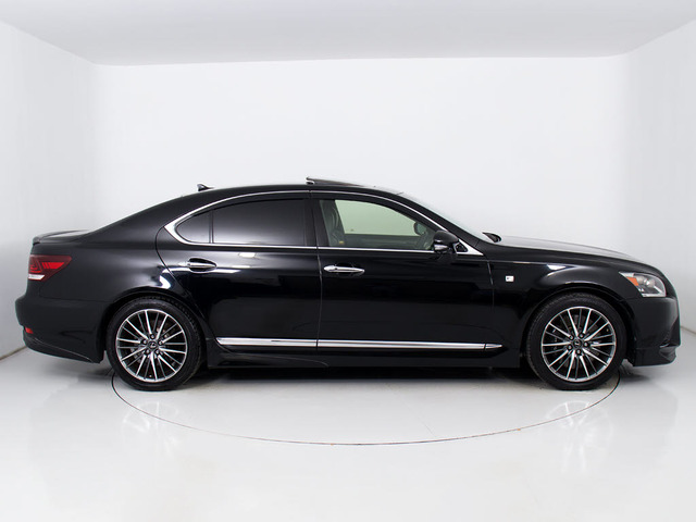 ★純正のボディーラインを残しながらもスポーティーな印象を与えてくれます!