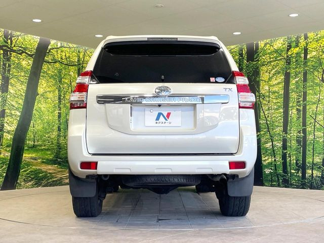 安心の最長10年・走行無制限保証(有償)をご用意。保証内容も充実はもちろん、無料点検&オイル交換や、年中無休の全国・24時間ロードサービスも付帯されておりますのでご安心下さい。