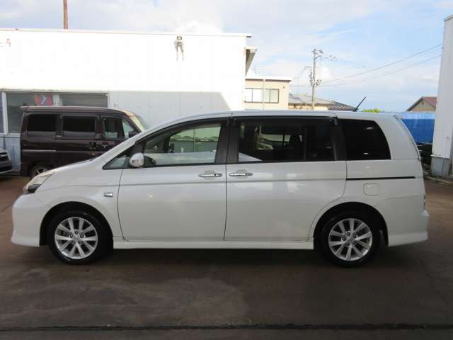 K&Kモータース長岡の在庫をご覧いただき、ありがとうございます!☆店頭に展示していない場合もございますので、お手数ですが、ご来店いただく際は事前に連絡をお願いいたします。お車を準備してお待ちしております