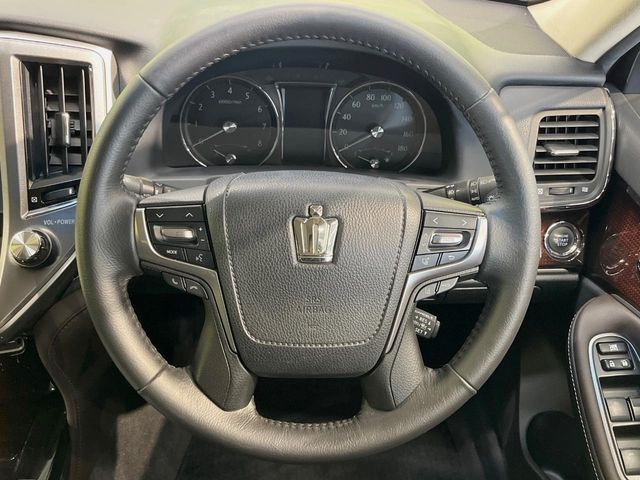 �y�����v�����X�e�A�����O�z�㎿�Ȋv���g�p���邱�ƂŁA��ɂ����������݂ƂĂ��^�]���₷���n���h���ł���