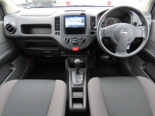 ���O���̐��|�E�K���X�n�{�f�B�R�[�e�B���O��CAR�N���[�j���O���Ǝ҂��{�H�������܂��̂ő�ϐ����B�I���b�N�X�����Ԃł݂͂Ȃ��܂ɉ��K�ȃh���C�u�����񑩁B