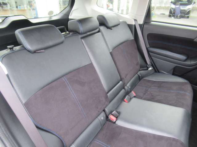 K&Kモータース長岡の在庫をご覧いただき、ありがとうございます!☆店頭に展示していない場合もございますので、お手数ですが、ご来店いただく際は事前に連絡をお願いいたします。お車を準備してお待ちしております